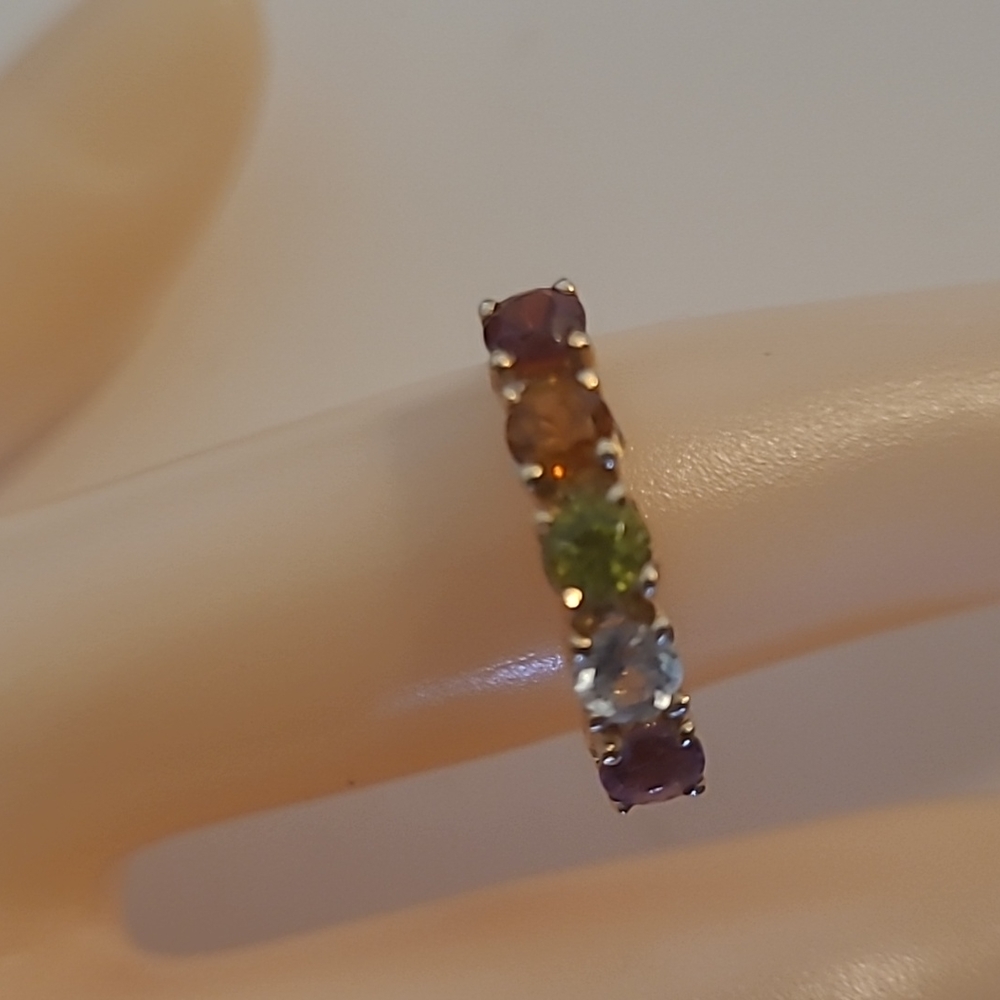 Rainbow band ring